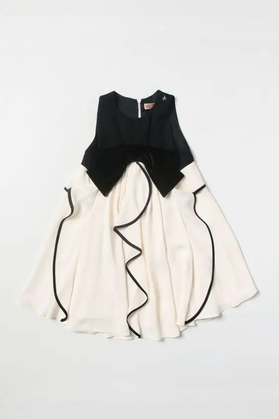 Vintage White and Black Mother and Daughter Dresses for Photoshoot Bow Fron Sleeveless Ruffles Puffy Mommy and Me Party Gown