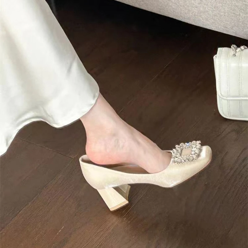 

2025 Fashion Single Shoes Autumn New Square Toe Shallow Mouth Rhinestone Buckle Non-slip Wear-resistant High Heels