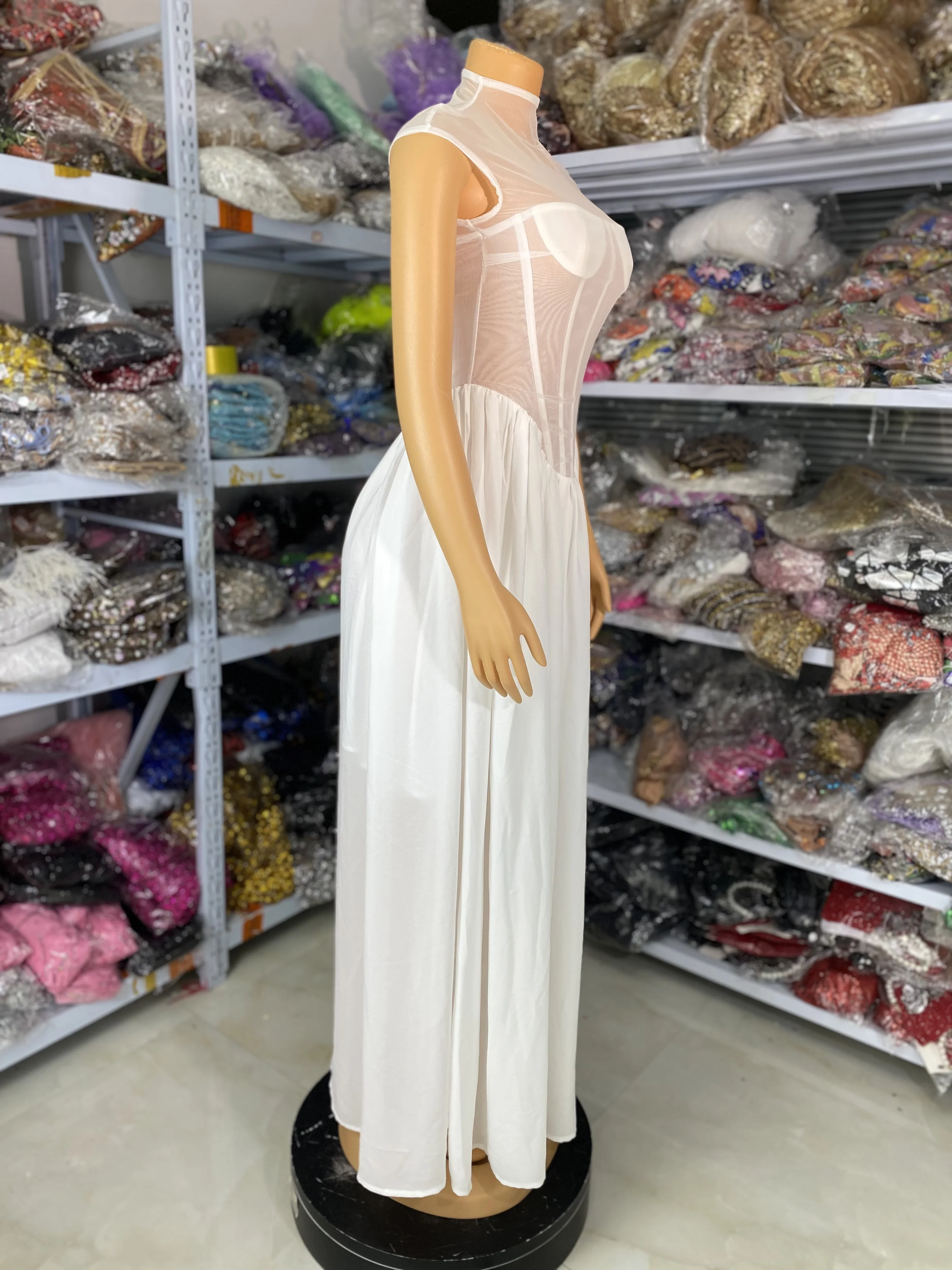 Abiti da ballo bianchi di lusso da donna Corsetto trasparente Top in chiffon Fondo maxi Abiti da festa di nozze da sera per celebrità lunghi di compleanno