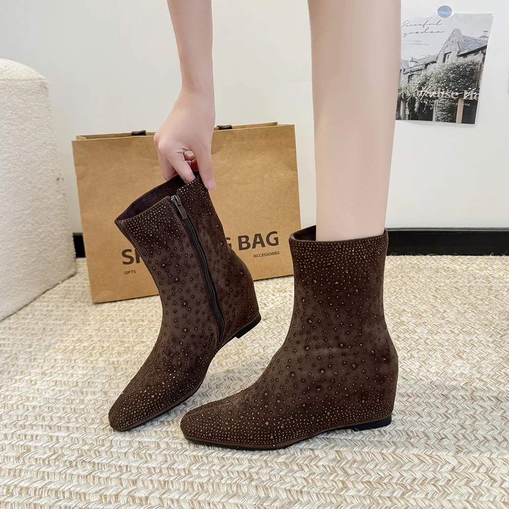 2026 New Trend Side Zipper Design Leisure Short Boots Spring Autumn Women's Fashion Design Non-slip Wear-resistant Short Boots