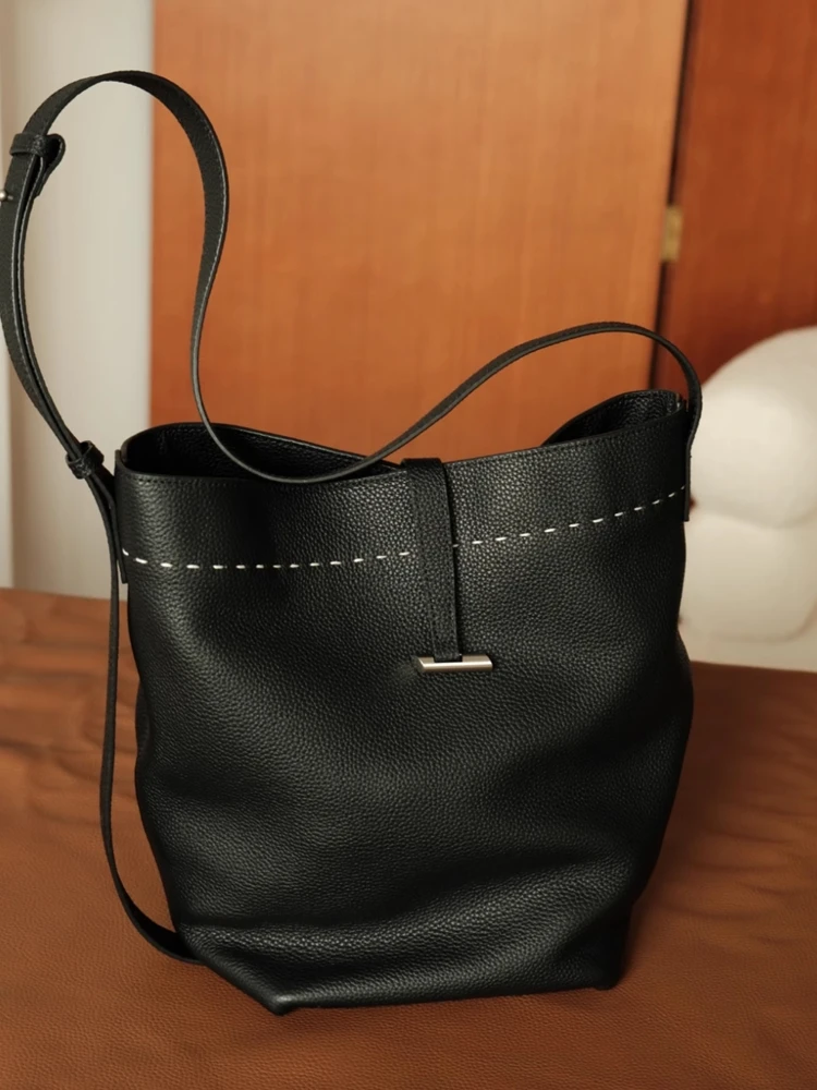 Black Fashion Simple Genuine Leather Women Tote Bucket Bag\Handbag Real Leather Lady Shoulder Underarm Commuter Crossbody Bag