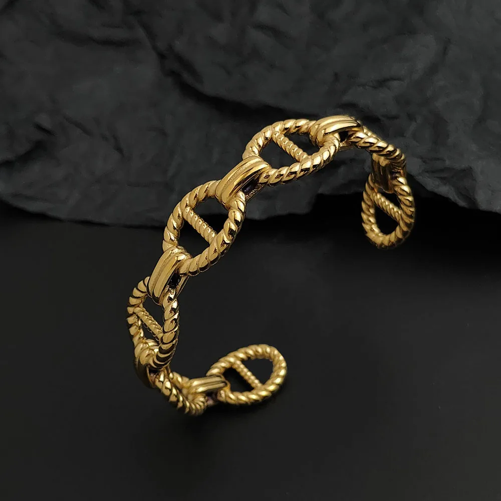 Creative integrated molded patterned gold-plated stainless steel women's bracelet, waterproof and rust-free, couple bracelet