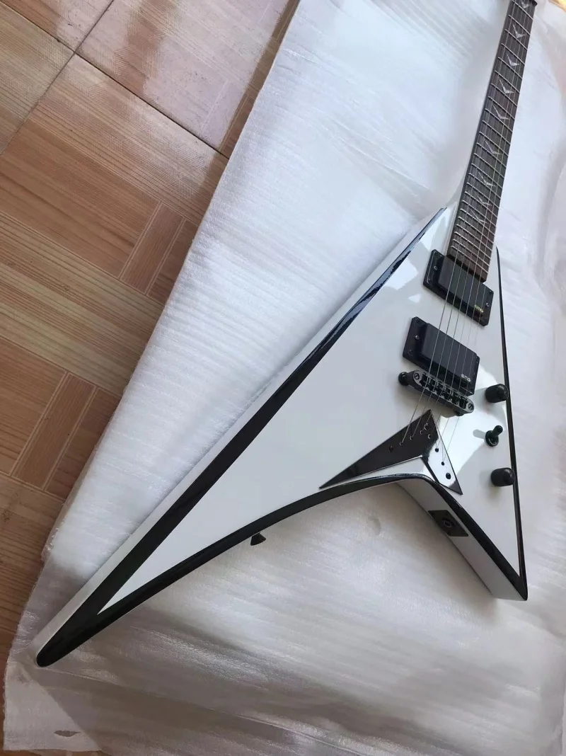 

High quality 6-string dovetail electric guitar，White body black binding，Fixed bridge，Black hardware，Free delivery