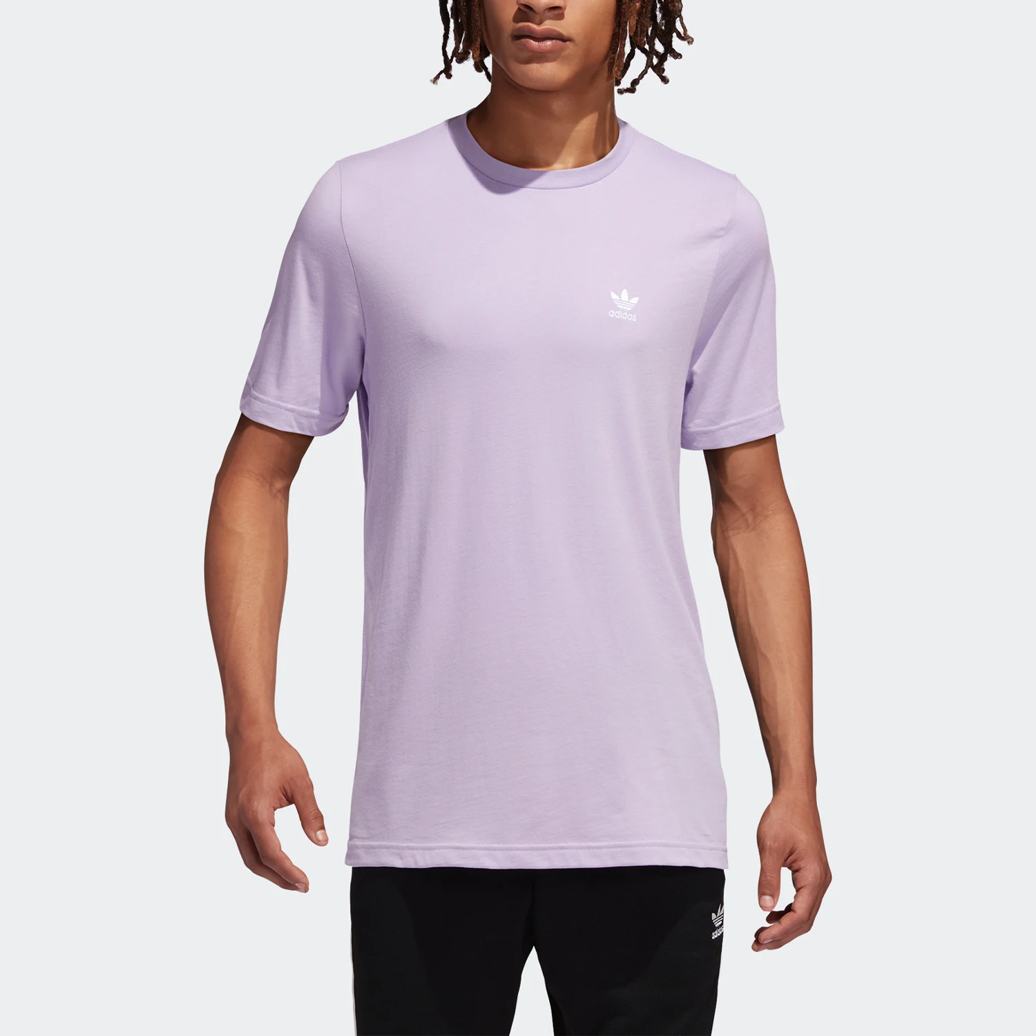 

Мужская футболка Adidas Authentic Trefoil Autumn ESSENTIAL FN2837