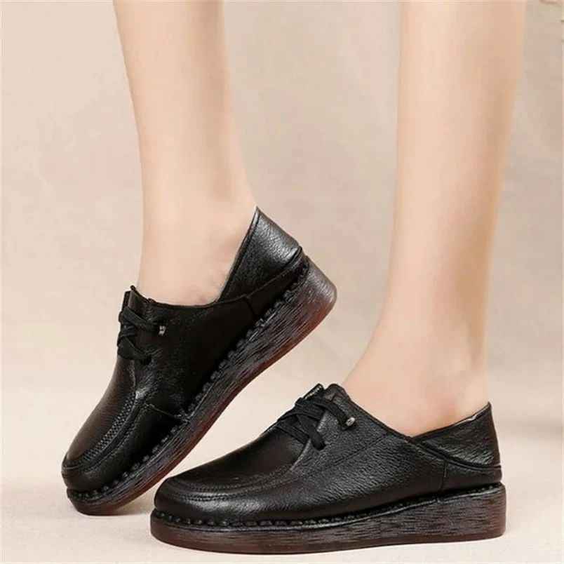 2025 أحذية ناعمة امرأة الشقق الإناث الخف الخريف قباقيب منصة فستان جلد طبيعي الخريف الزواحف الرجعية الجدة مريحة