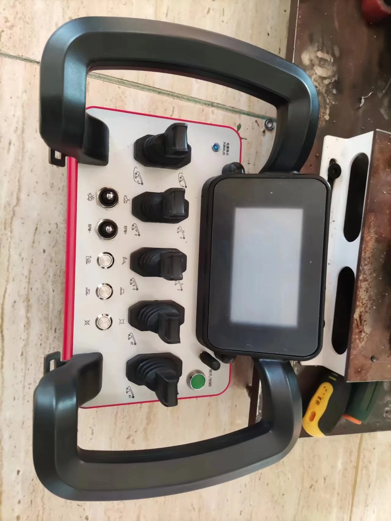 

Funk Joystik SteuerungKran Rckewagen Mit Kran Funksteuerung Kran 6fach