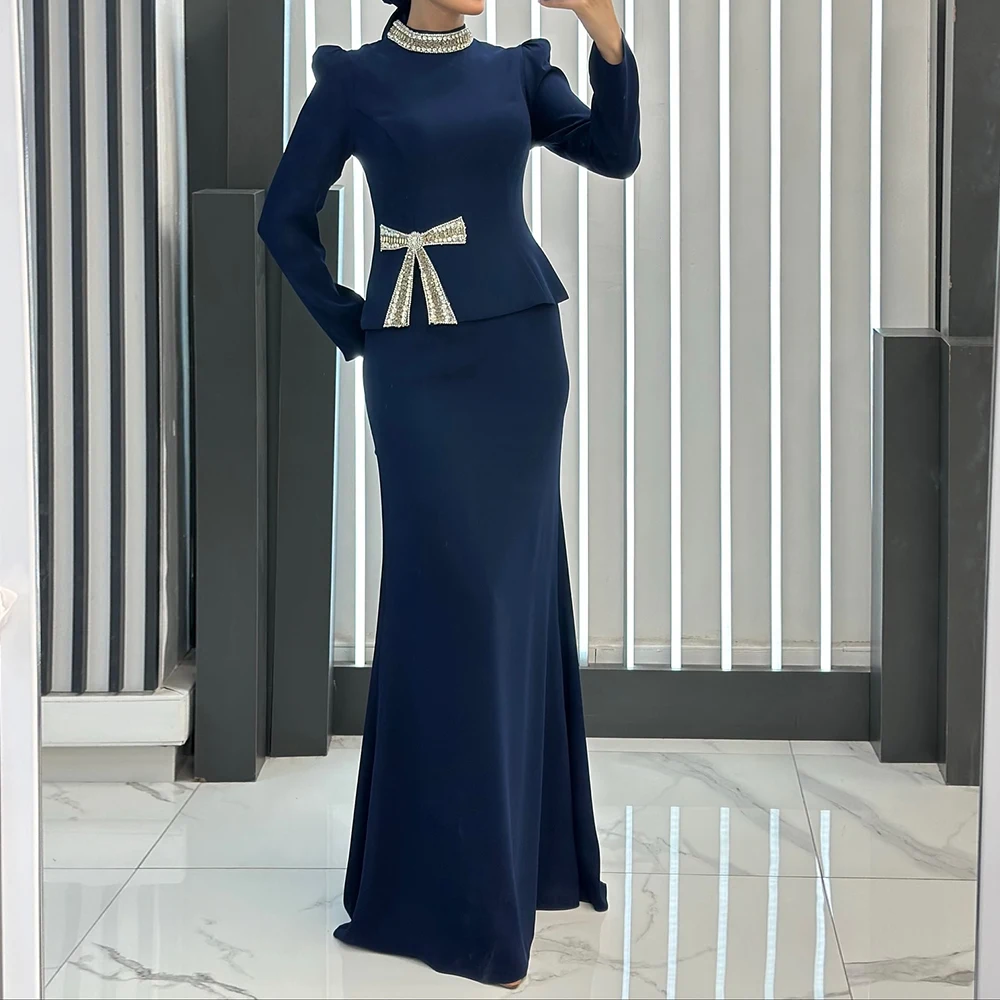 فساتين سهرة مخصصة على شكل حرف A بطول الأرض ورقبة عالية وأكمام طويلة فستان حفلات أنيق بفيونكة كريستالية بسيطة ثنيات للحفلات #1