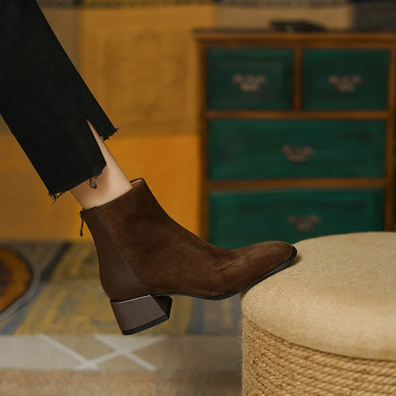 

Square Toe Short Boots Women's Autumn Winter Simple Splicing Brown Thick Heel Boots Velvet Surface Middle Heel Rear Zi...