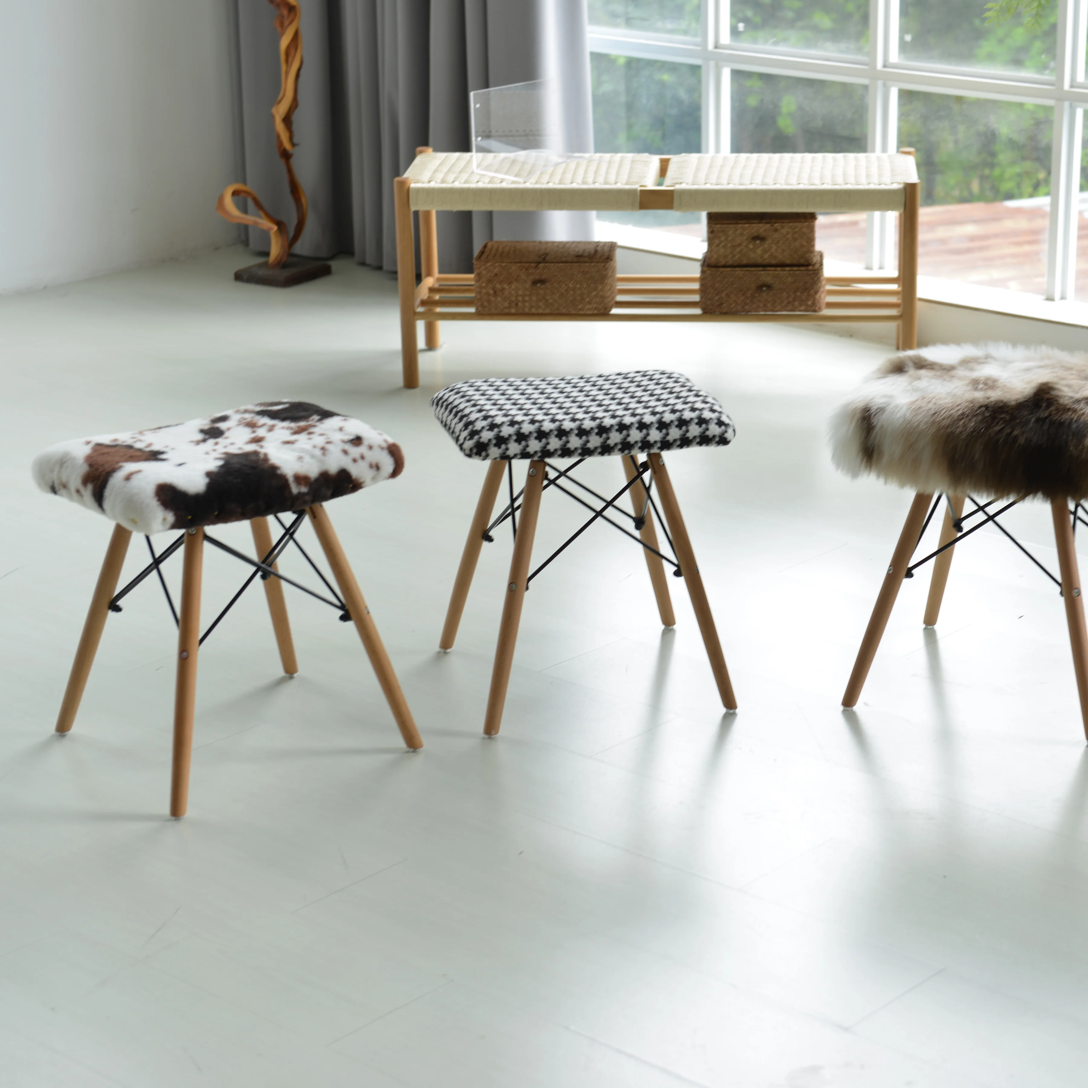 

Modern Makeup Vanity Chair Stool, Wooden Stool Wool Chair Ottoman Bench Dining Chair for Kitchen Bedroom Living Room