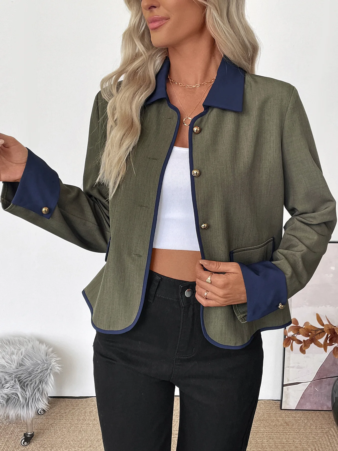 

Spring and Summer Out Versatile Single-breasted Cardigan Lapel Contrasting Coat Women