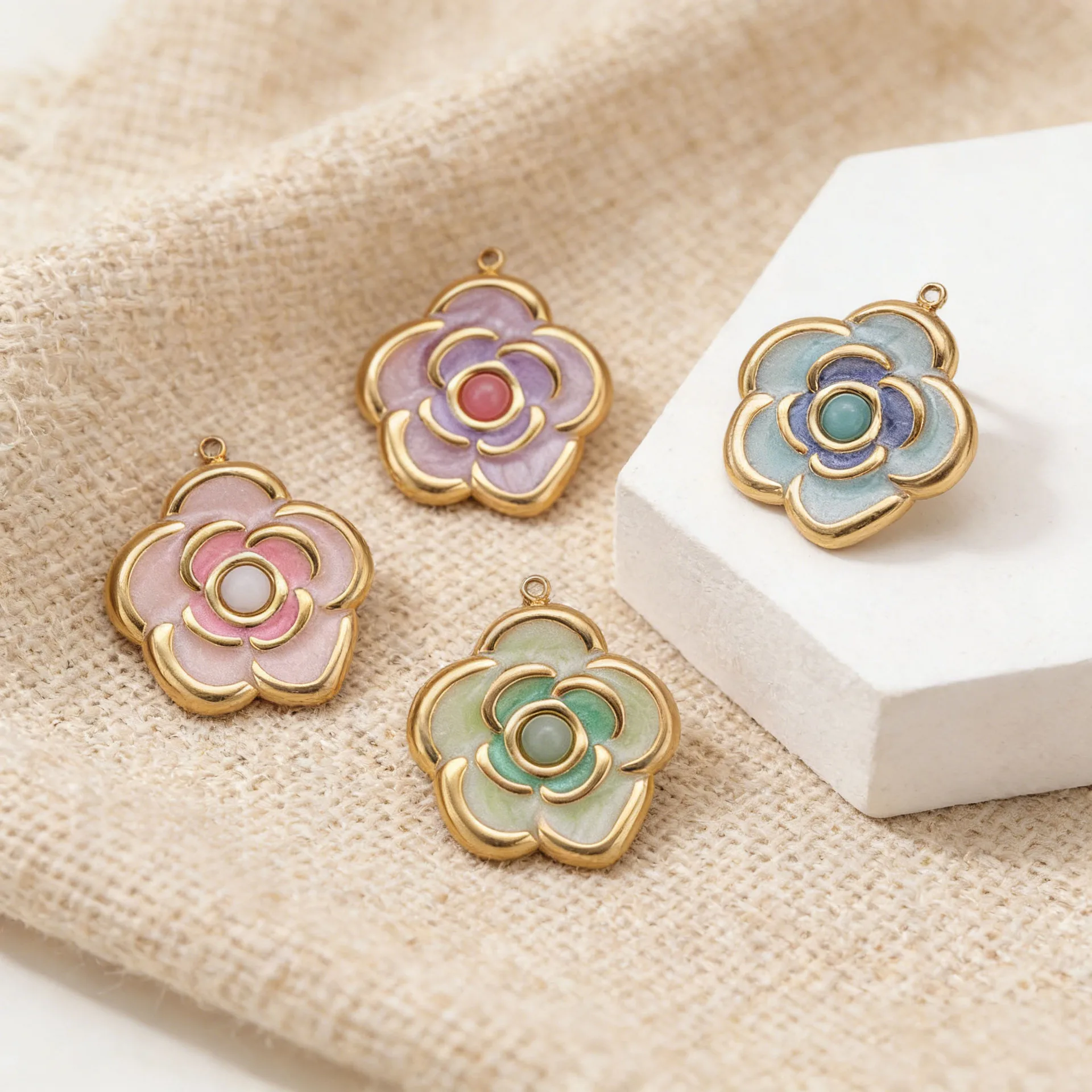 

4Pcs Light Luxury Ins style Oil Drip Flower Pendants Stainless Steel Material Multiple Colors Available DIY Jewelry Accessories