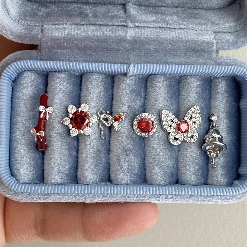 لامعة الأحمر الزركون 316L الفولاذ المقاوم للصدأ الأذن العظام مسمار جديد Y2K أقراط للنساء الأذن ثقب القوقعة مجوهرات منع الحساسية