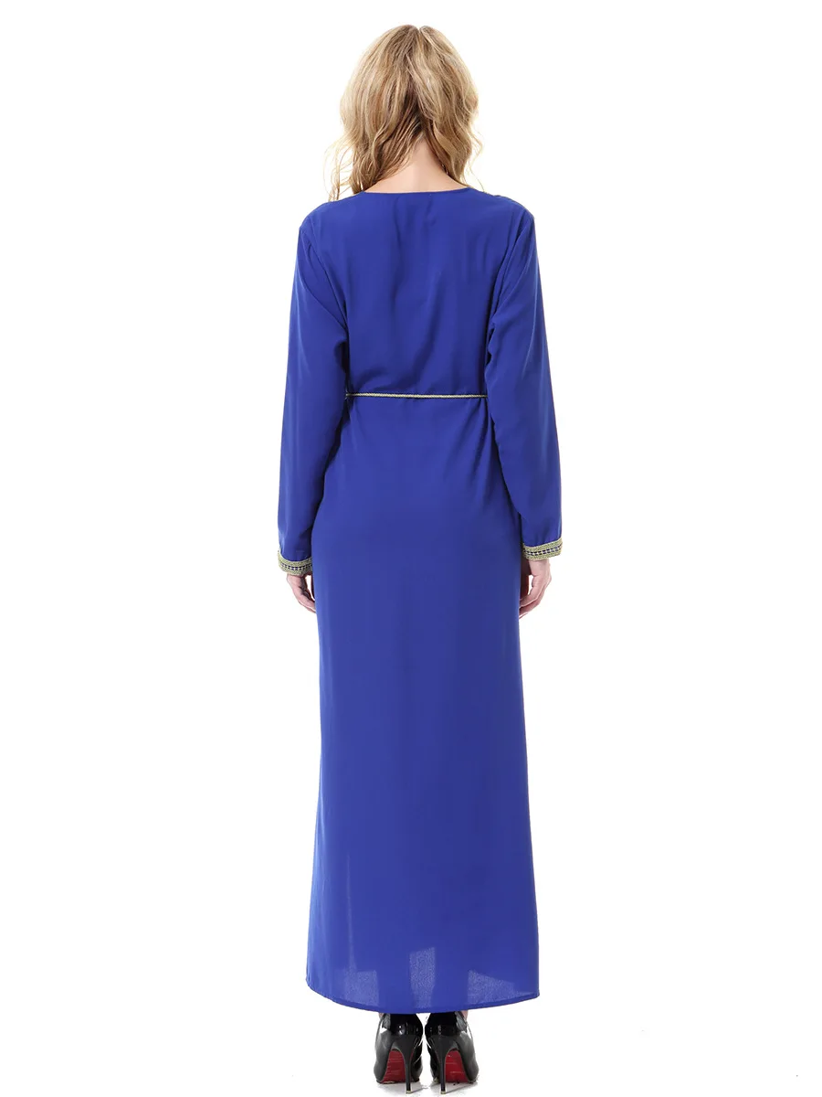 Robes de luxe brodées pour femmes musulmanes du moyen-orient, nouvelle mode décontractée, tendance, manches longues, col en v, vêtements féminins, 2025