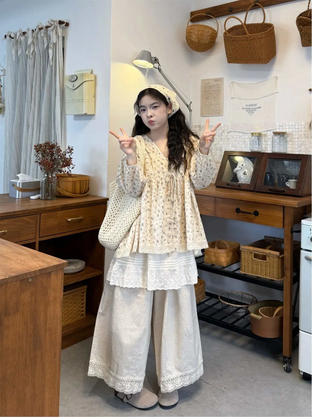 

Sweet Floral Print Long Sleeve Shirt Cardigan Women's Loose Fit Spring 2026 New Style Youthful Bow Tie Casual Korean Style