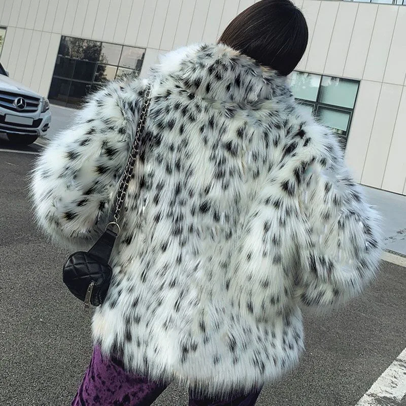 2024 Fashion leisure Women fur coat fox fur coat medium length suit collar leopard fur windbreaker Korean version