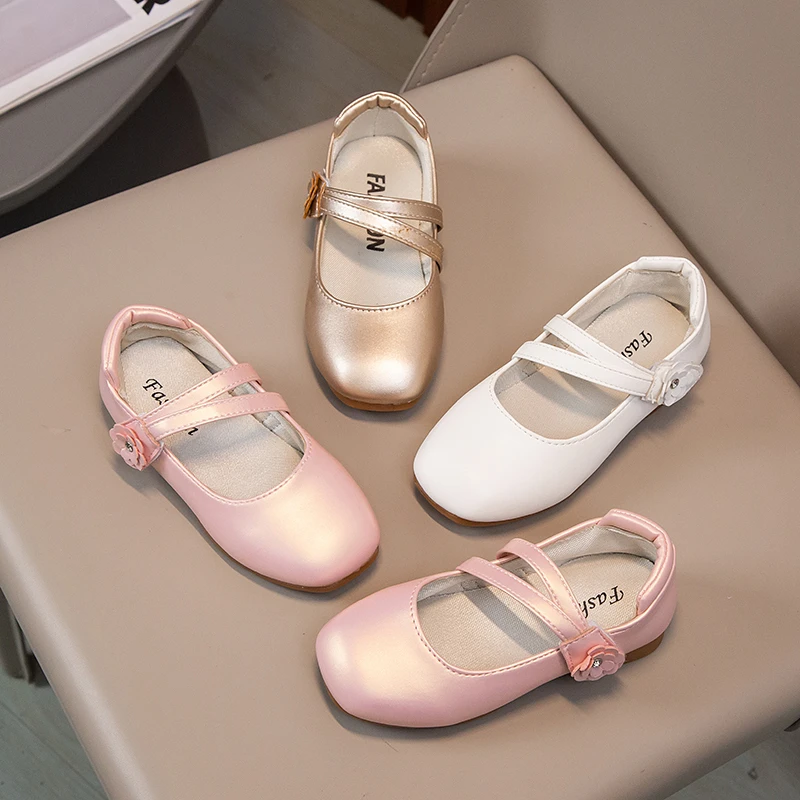 Sapatos De Couro Meninas para Festa De Casamento Princesa Crianças Flats com Flores Doce Macio Clássico Primavera Outono Crianças Escola Sapatos