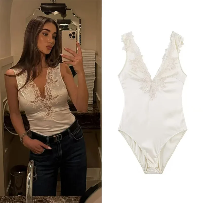 Tuta Intera da Donna Nuova con Bordo in Pizzo e Texture Satinata, Body Sexy alla Moda Primaverile con Top a Canotta