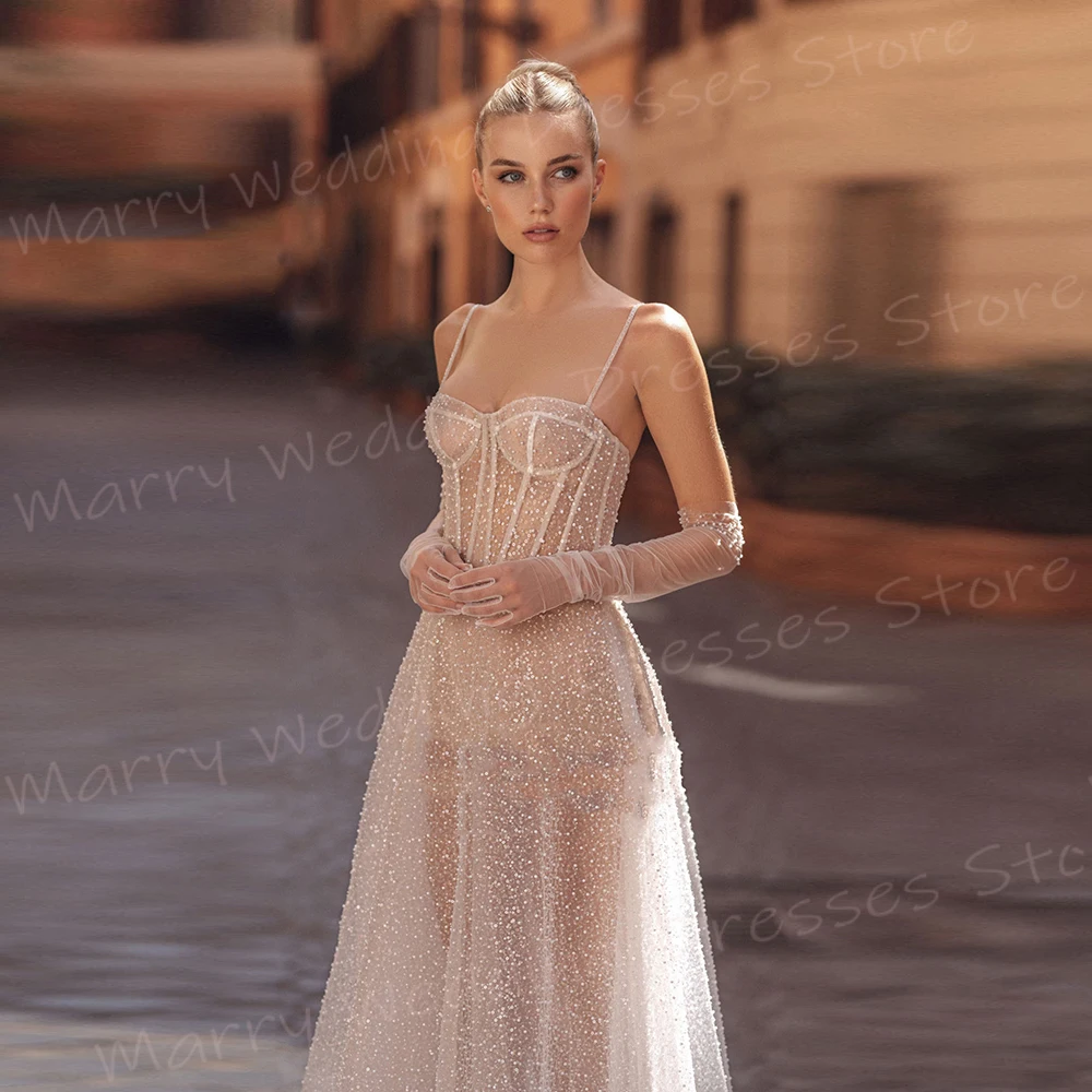 Squisiti abiti da sposa da donna lucidi A Line affascinanti spalline sottili abiti da sposa Sexy senza spalline senza maniche Vestidos De Novia