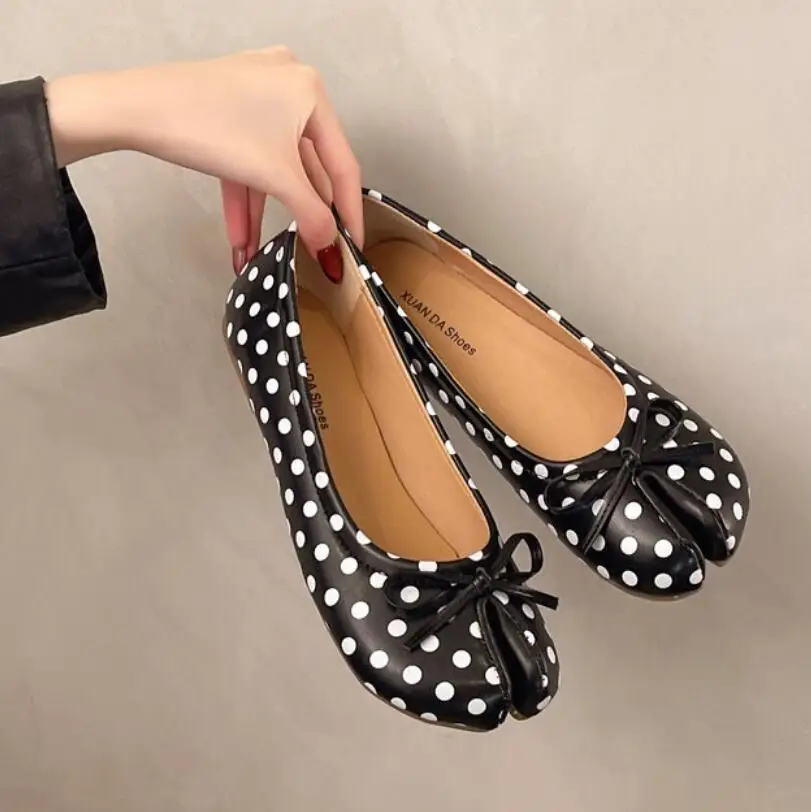 New Korean Style Women's Split-Toe Loafers Shallow Cut Ballet Flat Slip-Ons with Comfortable Mary Jane Spring/Autumn Tabis Shoes