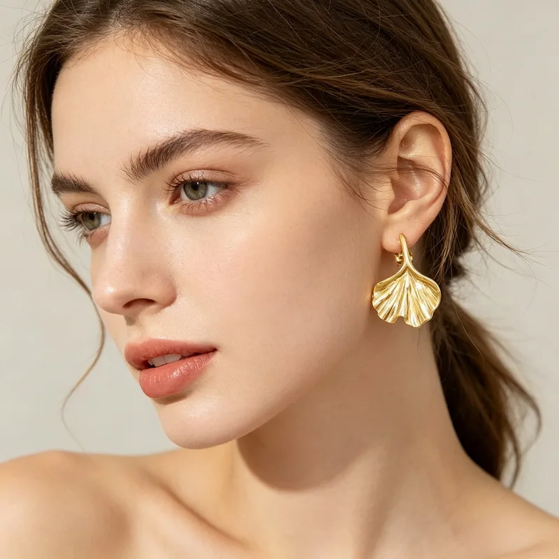 Kalen Stainless Steel Ginkgo Leaf Stud Earrings Gold Silver Tone 3D Embossed Leaf Dainty Botanical Ear Jewelry For Women