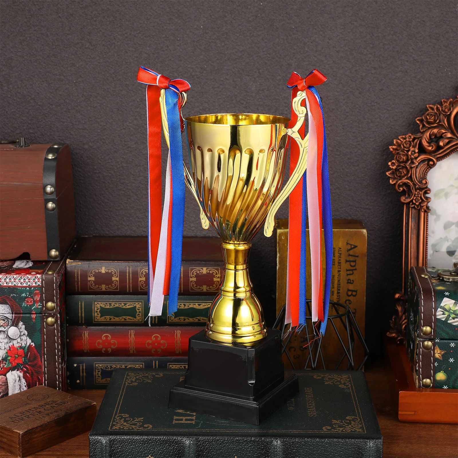 

Metal Golden Award Sports Basketball For Winner Golden Color Trophy Competition Athletics School Prize Cup Trophy