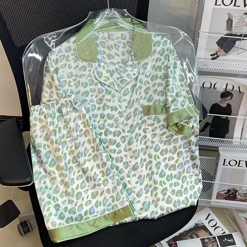

Ice silk thin section loose comfortable ladies pajamas summer 2025 new short-sleeved shorts lapel girls homewear two-piece set