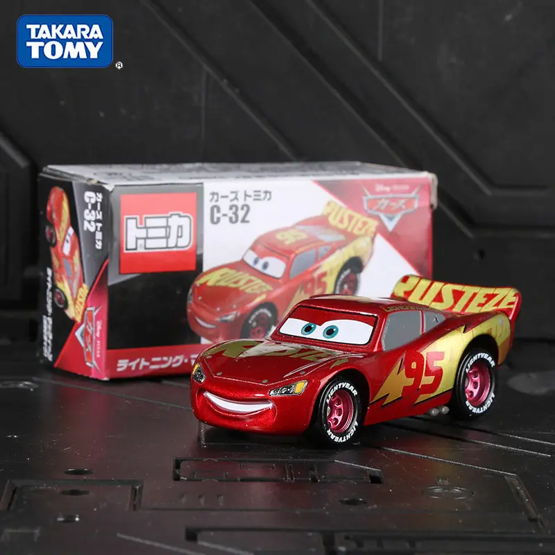 TAKARA TOMY รถรุ่นไลท์นิ่ง แมคควีน มาเตอร์ของเล่นรถยนต์ภาพยนตร์ชุดของขวัญสำหรับชายหญิง