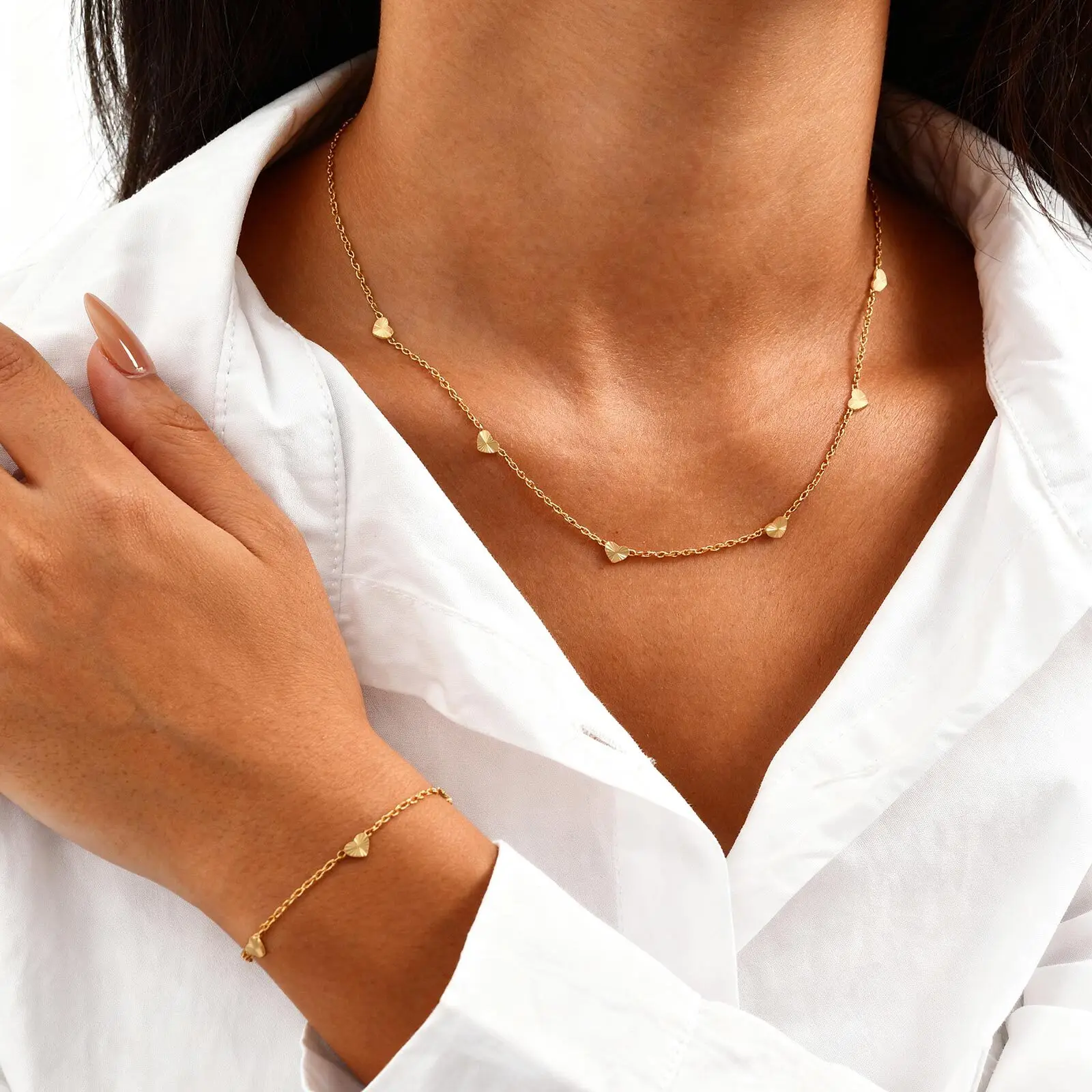 سوار على شكل قلب من الفولاذ المقاوم للصدأ 316L للنساء، مقاوم للماء ولا يسبب الحساسية، مقاوم للتشويه، الحد الأدنى لعيد الحب