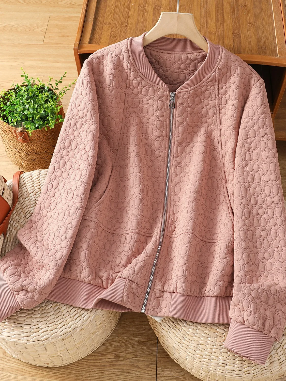 

Faionable Casual Anti-Aging Silk Baseball Jaet Women's Autumn Winter Loose Large Size Zipper Jaet Top Ladies Coat