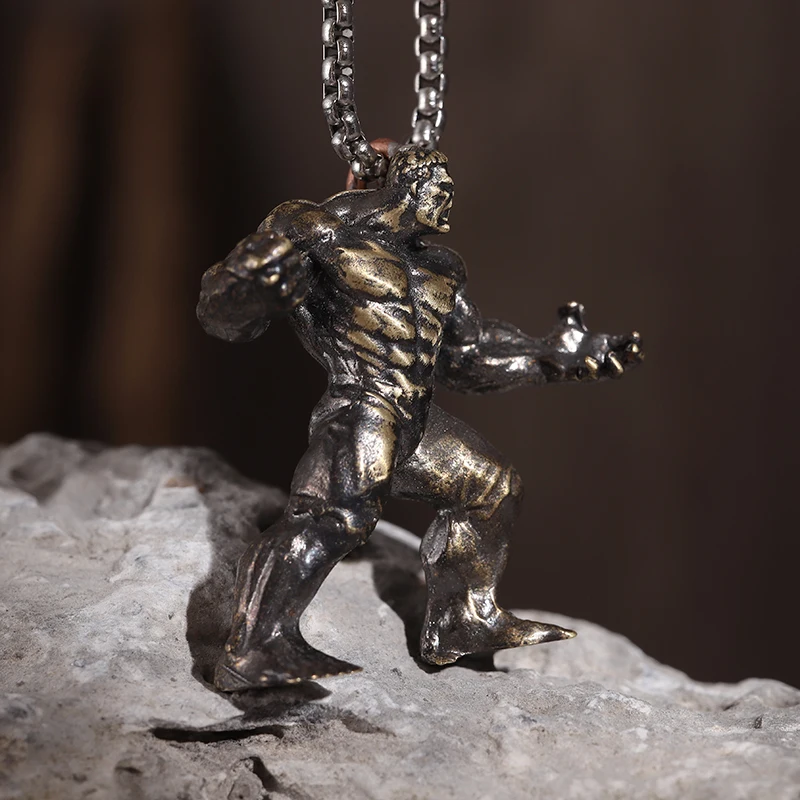 Trendy Kung Fu Muscle Man ciondolo Hercules Monster collana da uomo Hip Hop Rock Cosplay Cool Jewelry