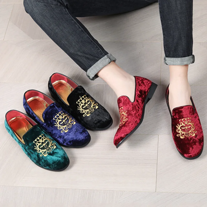 

Size 48 Mens Shoes Luxury Wedding Shoe Casual Men Loafers Men Dress Shoes New Embroidery Moccasins Suede Leather Shoes for Men