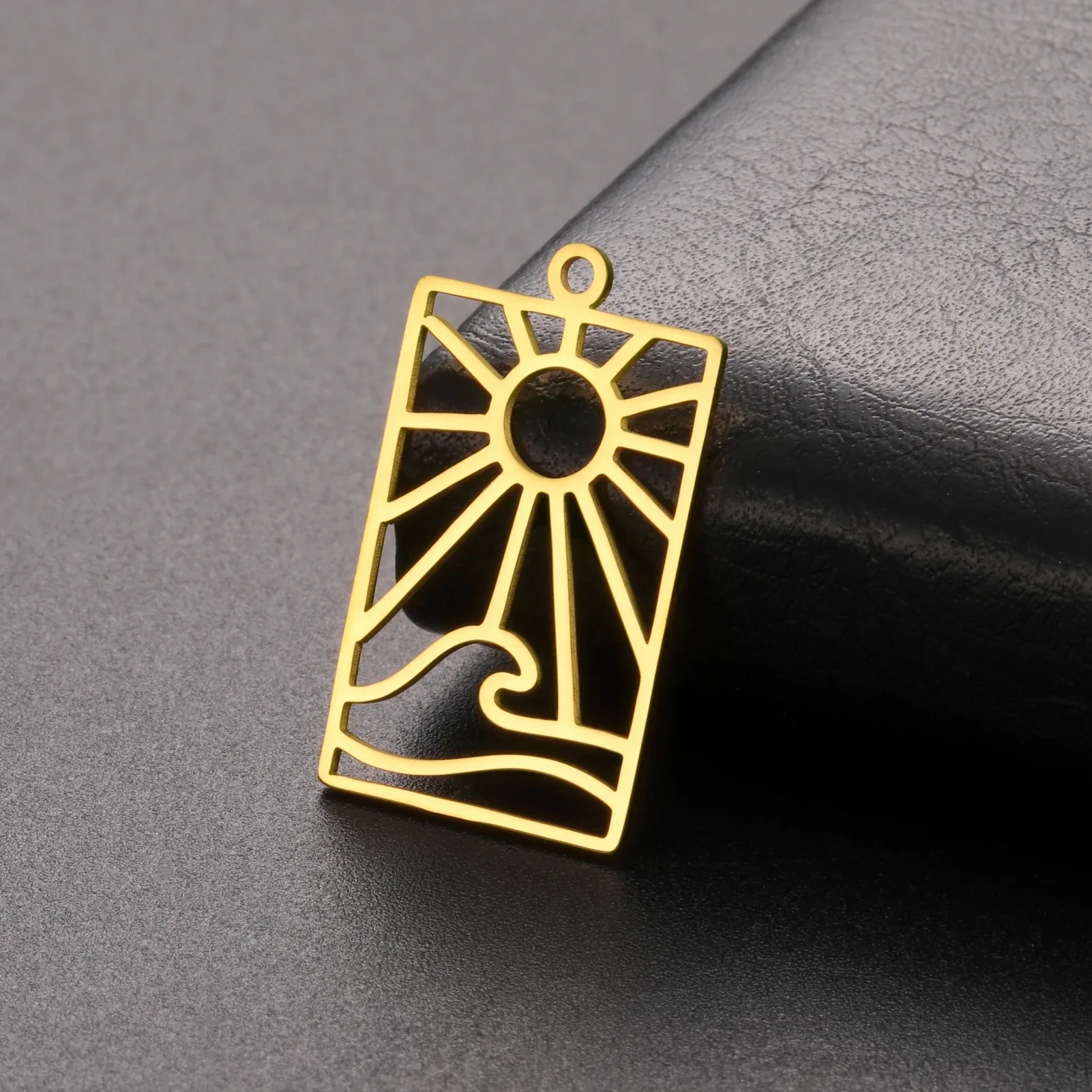 EUEAVAN 1pc Wave Starfish Sun Stainless Steel Charms Palm Tree Tropical Leaves Ocean Summer DIY Pendant Necklace Accessories