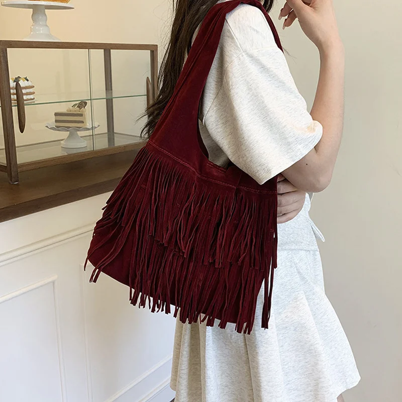 Lässige Vintage-Tasche mit großer Kapazität für Damen, neue modische Pendler-Achseltasche, vielseitige Hobo-Tasche mit Quastendesign – Detail 7