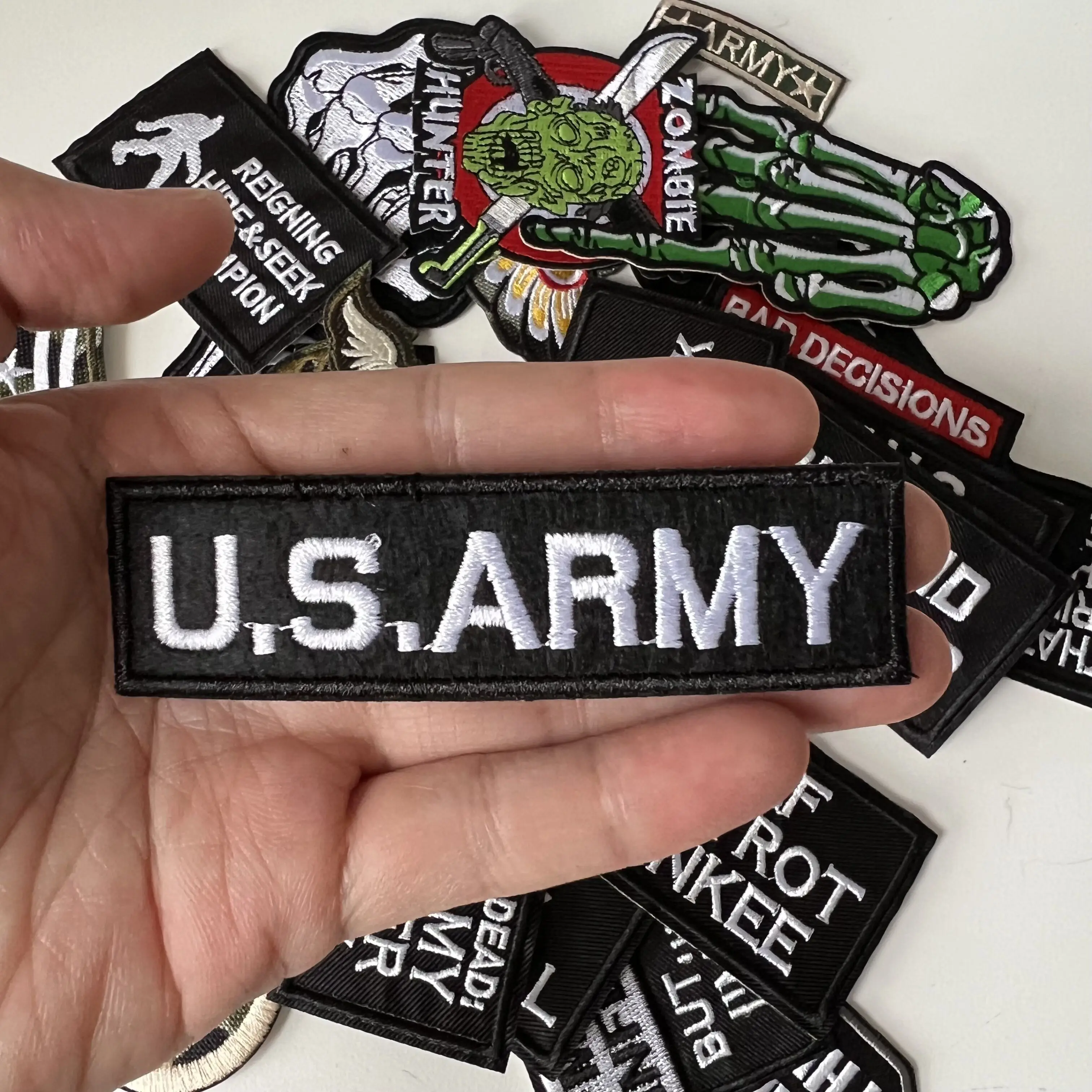 army gun Patch With Slogon Iron On Patches For Clothes DIY Embroidery Applique Fusible Patch DIY Ironing Stickers Badge