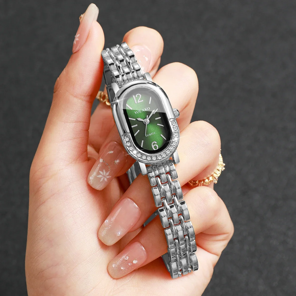 Fashion Rhinestone Green Dial Women Watches Bracelet Strap Ladies Quartz Wristwatches Relogio Feminino Clock GiftWithout Box