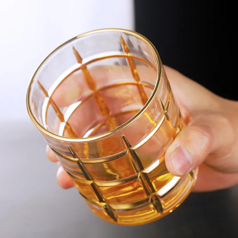 Gold Statue Hand-painted Crystal GlassWhiskey Glass,Household WaterCarved Juice Glass,Classical Vodka and ForeignWine Shot Glass 5
