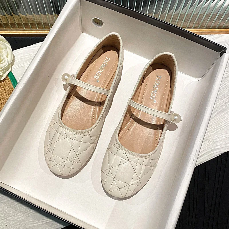 

Новая женская обувь, модные туфли на плоской подошве, повседневные топсайдеры с круглым носком, красивые кожаные лоферы без шнуровки для девочек