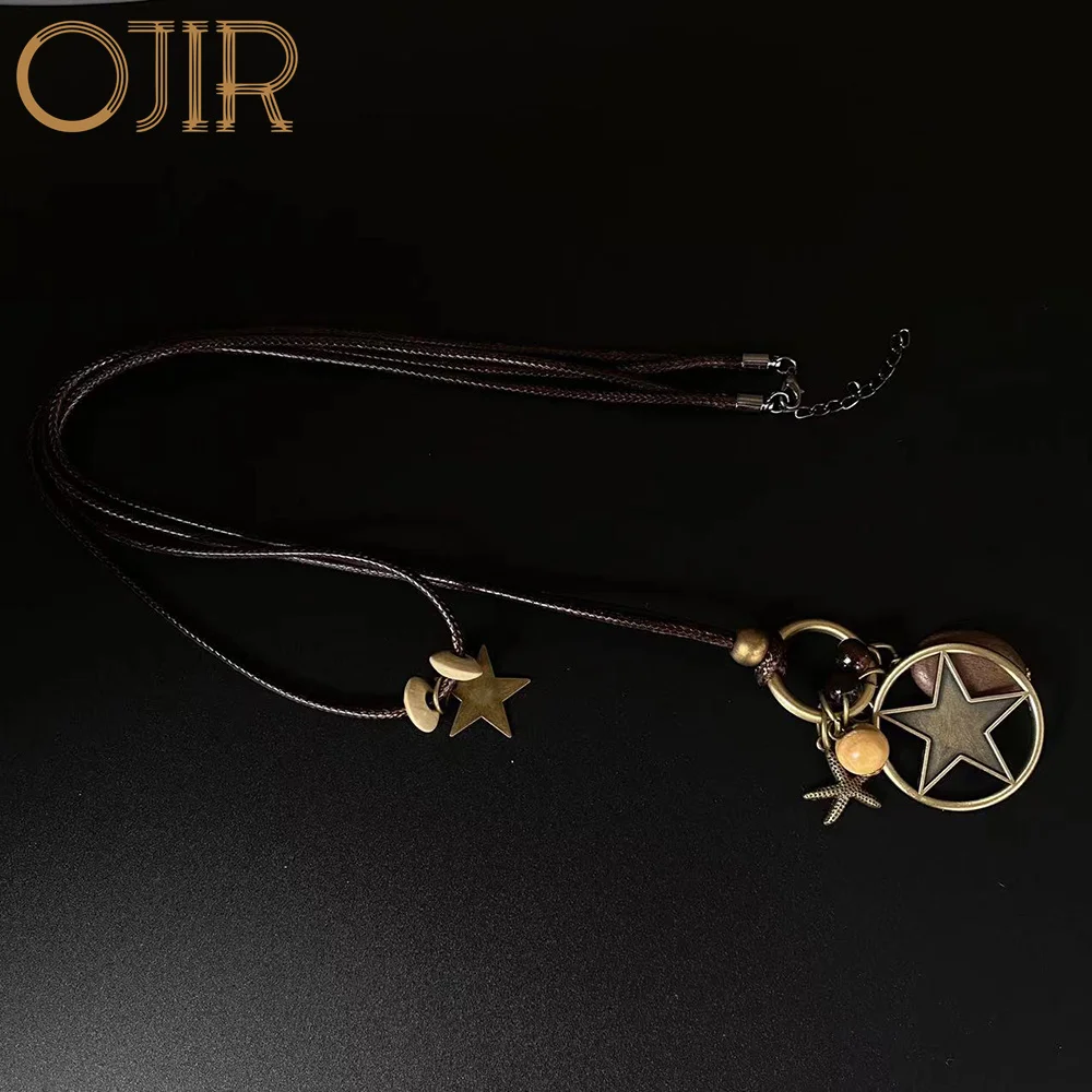 Vintage Metal Star Geometric Necklace for Women Retro Suspension Antique Pendants Long Collar Chains Goth Jewelry Neck Accessory