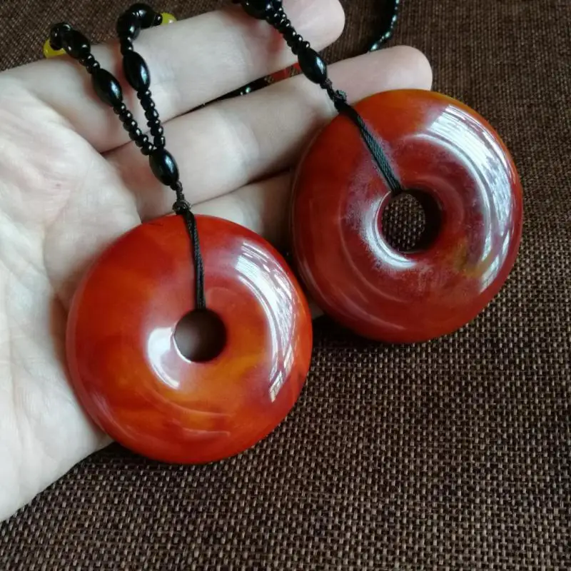 

55mm Natural Red Agate Doughnut Necklace Men Women Fine Jewelry Warring States Red Agate Donut Pendant Sweater Chain Necklaces