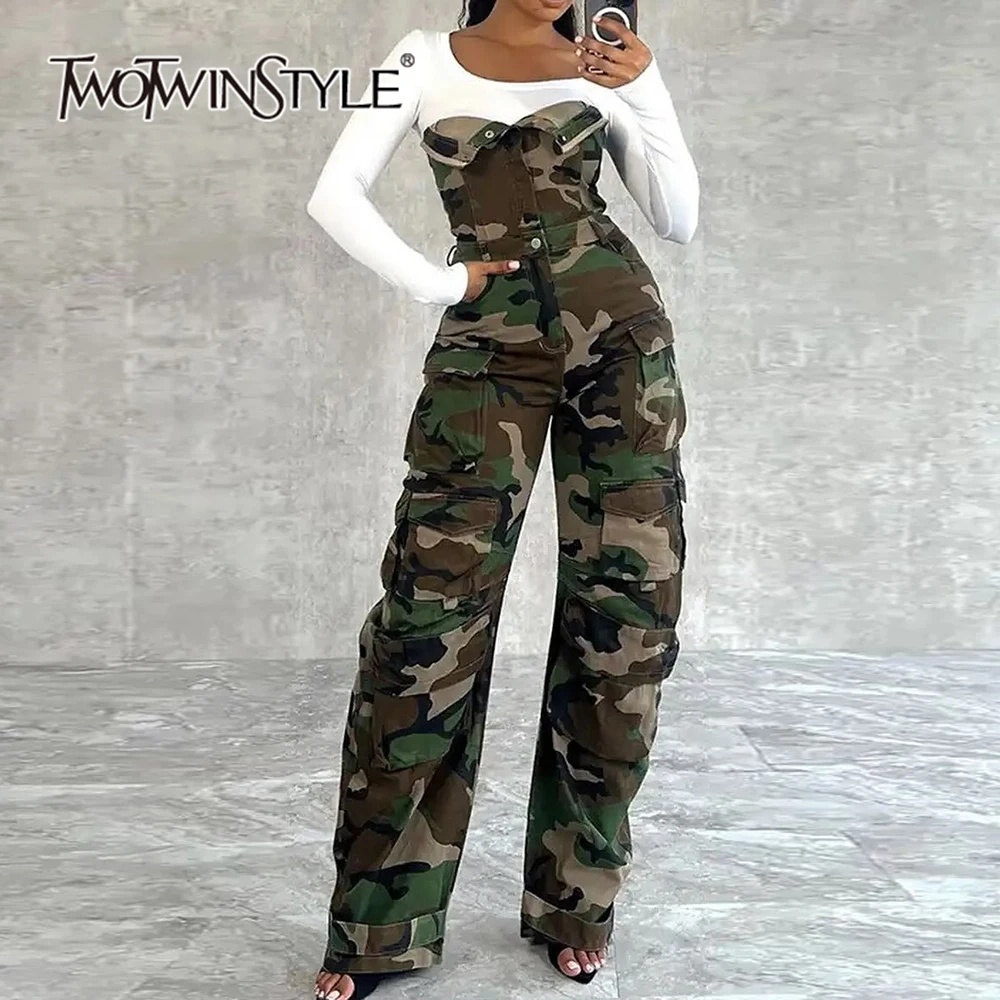 TWOTWINSTYLE Camouflage Casual Cargo Jumpsuit For Women Starpless Sleeveless High Waist Spliced Pocket Wdie Leg Jumpsuit Female