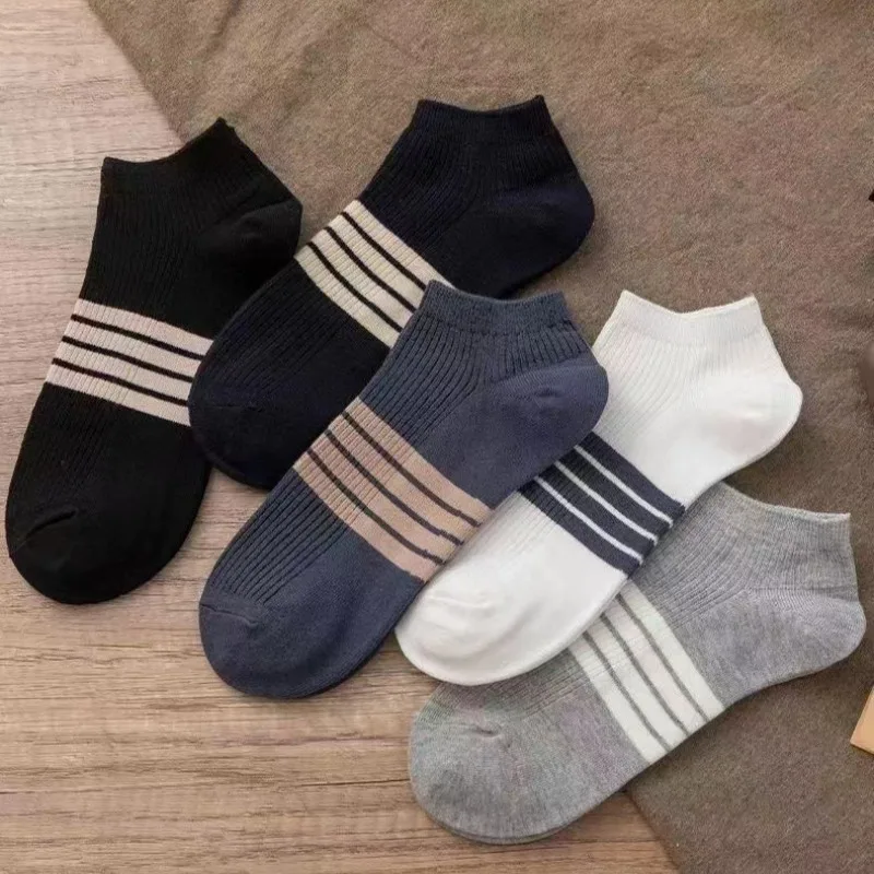 

5 пар осенних тонких дышащих мужских носков с защитой от запаха и поглощения пота, короткие деловые простые полосатые универсальные мужские носки с низким вырезом