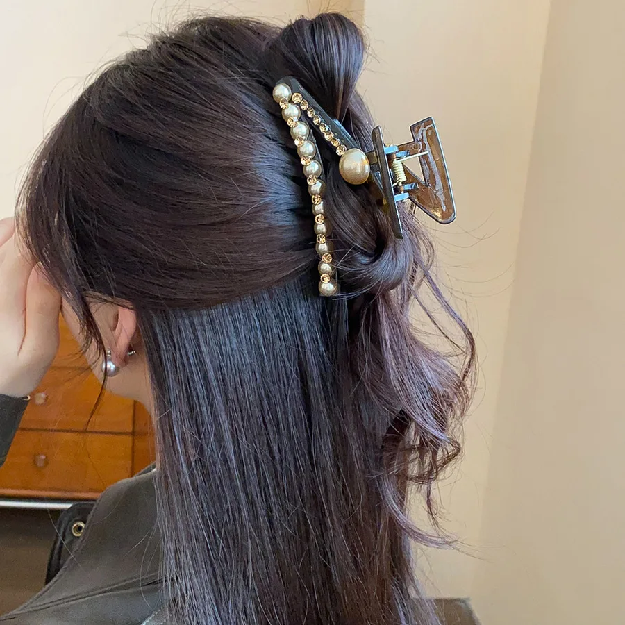 مشبك شعر أكريليك كبير الحجم على شكل حرف Z للنساء أنيق متعدد الاستخدامات لؤلؤ تقليد أحجار الراين مشبك سمك القرش إكسسوار جديد M