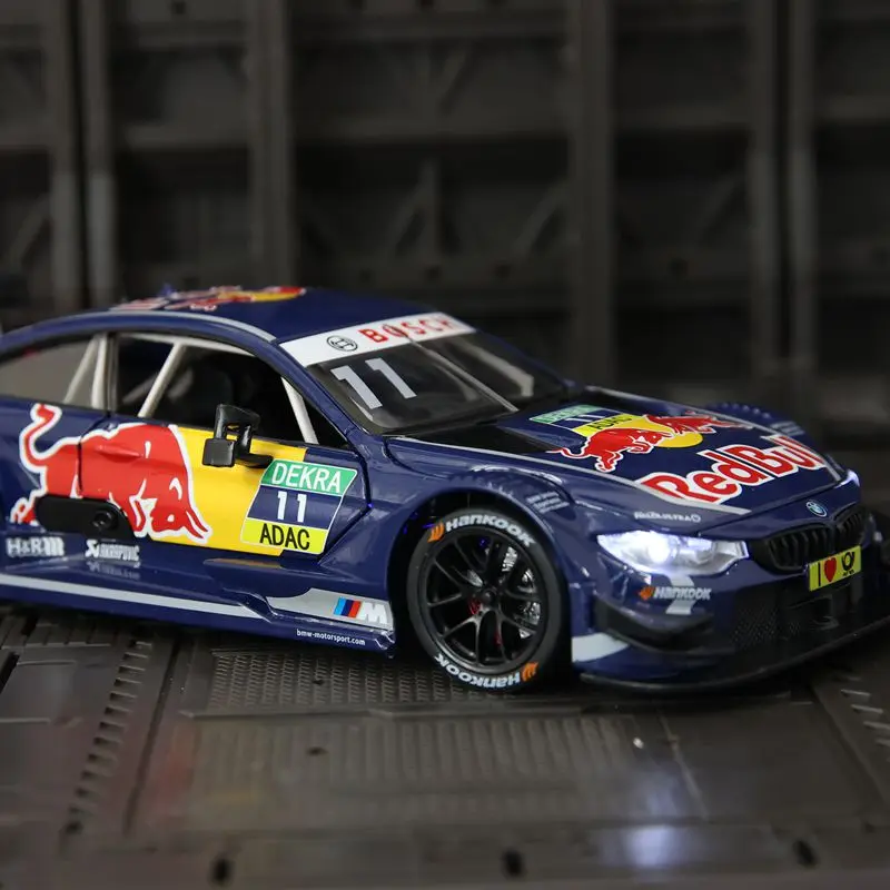 

CCA 1:24 BMW M4 DTM Red Bull alloy rally car model car ornament collection, doors and hood can be opened for children's toys