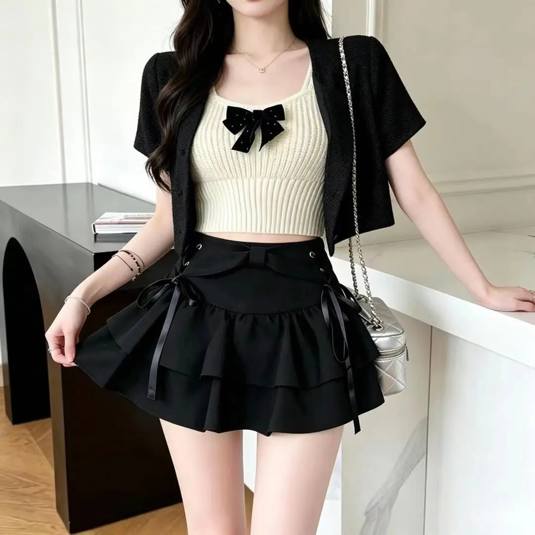 Y2K Spicy Girl Black Belted Pleated  Skirt Women's Spring Sweet Spicy Small A-Line Short Skirt Design Sense Half Body Ski...