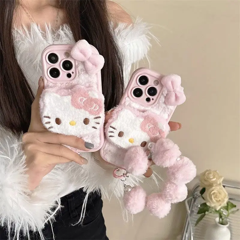 

Sanrio HelloKitty Phone Case Cartoon ins Pink Wristband 13 Phone Case iPhone15pro/16 11 Soft Protective Cover Plush 12 Doll Gift