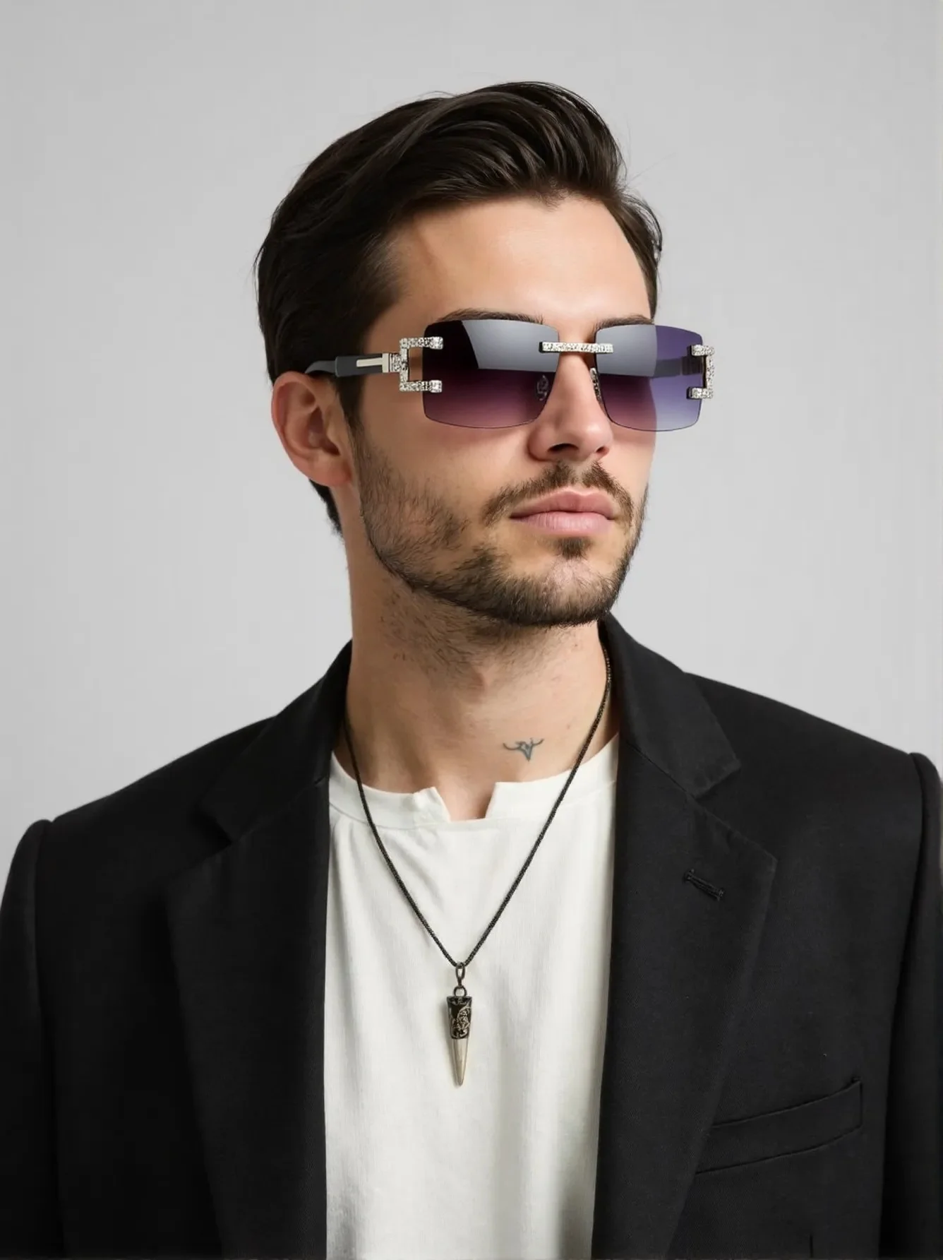 Lunettes de soleil rétro à la mode avec jambe en bois, tendance, lunettes sans monture en diamant, tir de rue.