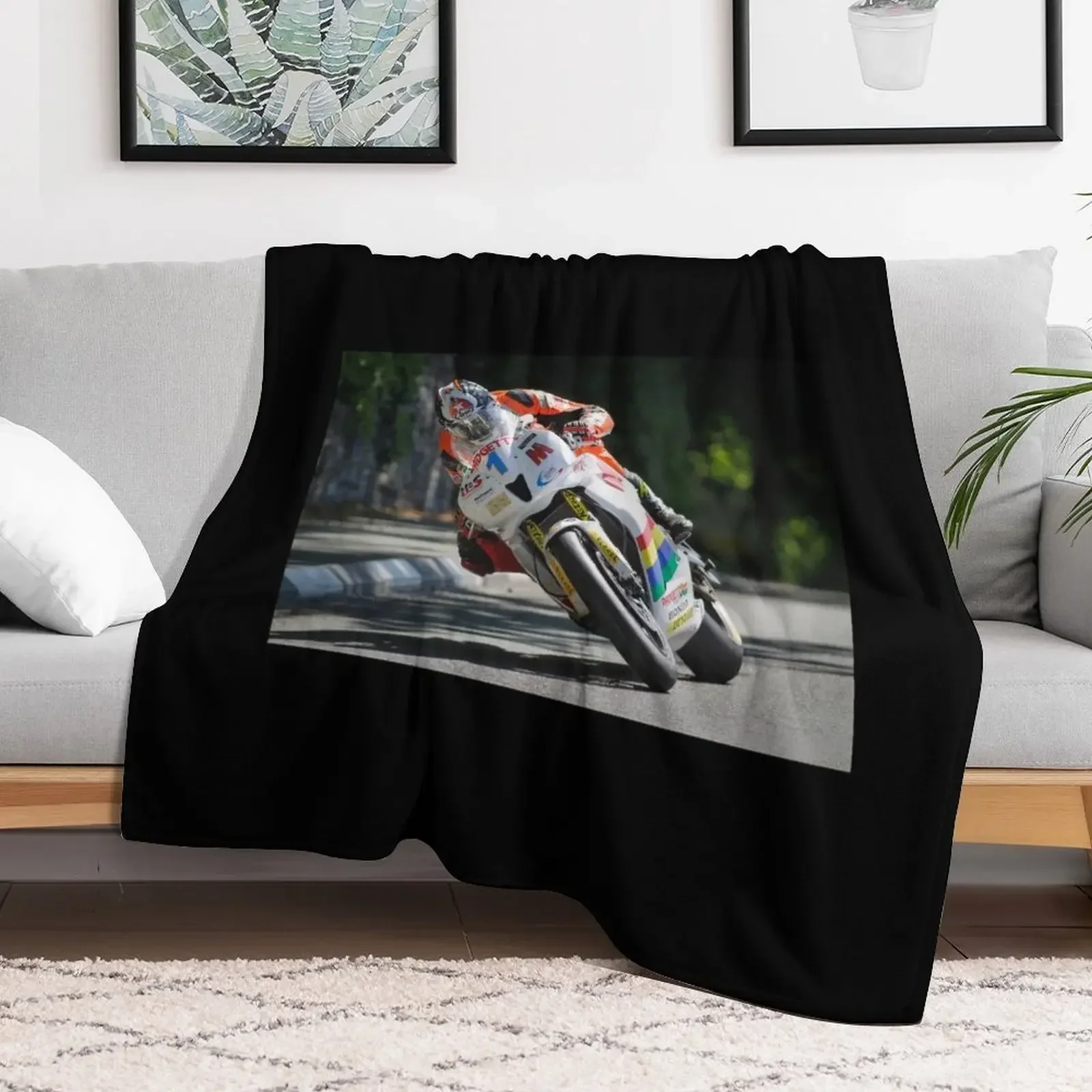 

TT Isle of Man Throw Blanket For Sofa Thin Blankets Sofas Of Decoration Blankets