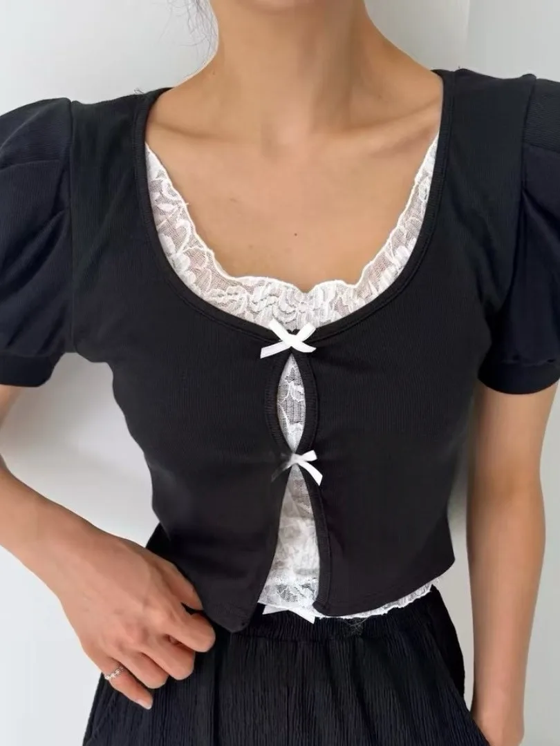Ins Design Lace Splice Fake Tweedelig T-shirt Zomer Nieuwe Leeftijdsreductie Kleur Colion Bubble Sve Ort Top Dames Faion