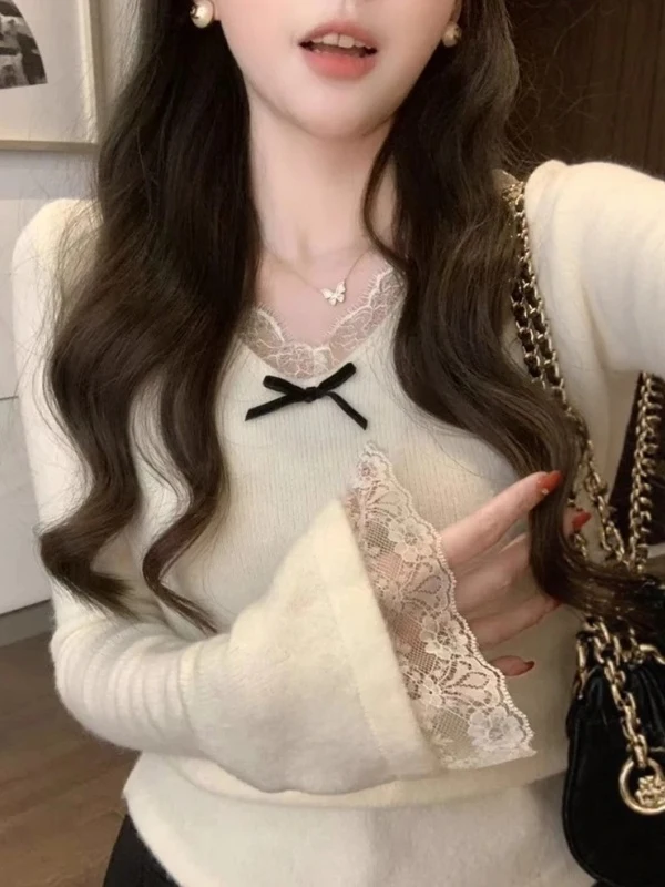 

French Style Lace Trim V-Neck Knitwear Women's Autumn Winter Slim Fit Inner Wear Base Shirt Soft Long Sleeve Moisture Wicking
