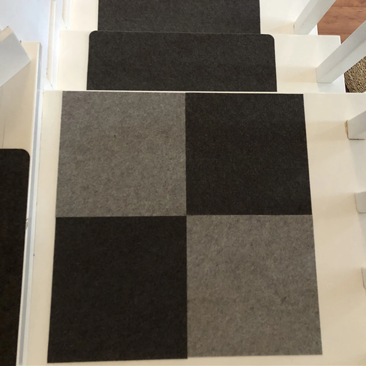 

7 pcs Stair Treads Carpet Self adhesive Anti slip Stickers for Wood Stairs Indoor Step Tape Non Slip Tread Mats Construction